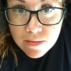 Meet your Posher, Carrie